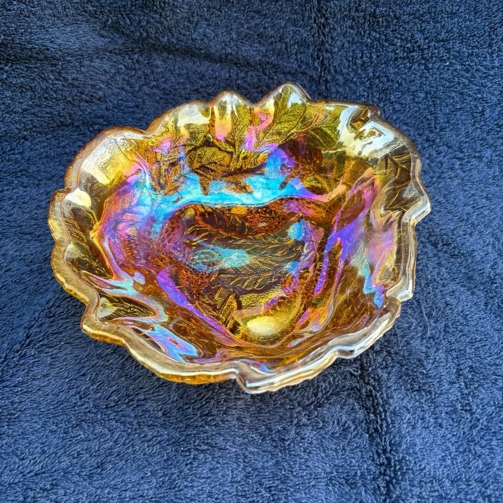 1970’s MCM 7 1/2” Indiana Glass Carnival Amber Leaf & Berry Candy Nut Dish Decor